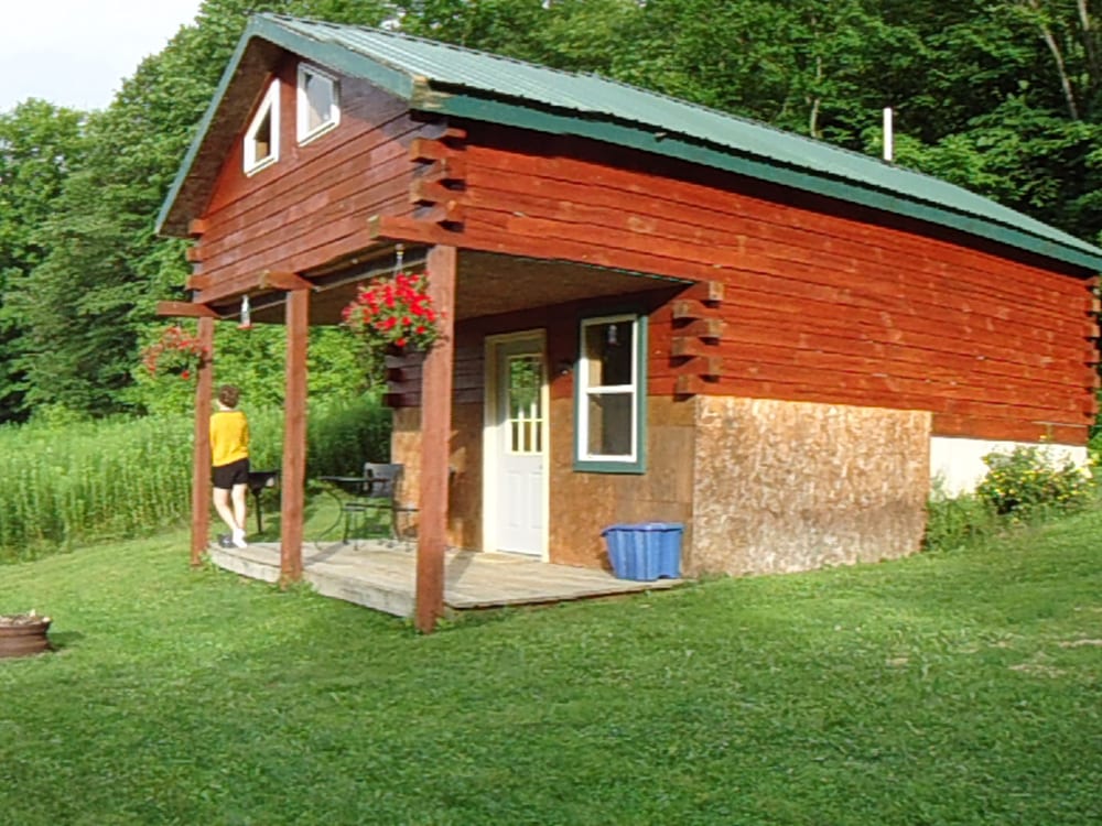 PLEASANT VALLEY LOG CABINS Updated June 2024 S480 24th Ct, Ontario