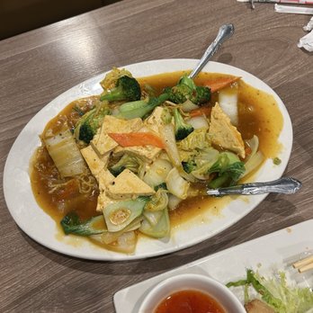 Bone & Broth - Egg noodles and tofu - Vietnamese Near Me - Ontario, California Bone & Broth - Egg noodles and tofu - Vietnamese Near Me - Ontario, California