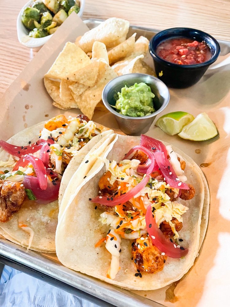 FLATWATER RESTAURANT Updated August 2024 528 Photos & 484 Reviews 832 E Westfield Blvd