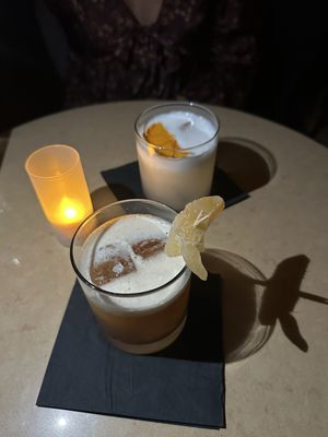 Orient Express Cocktail Bar by null