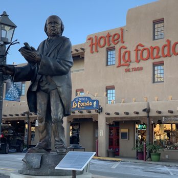 Taos Plaza - Hotel LaFonda on the Plaza - Landmarks & Historical Buildings Near Me - Taos, New Mexico