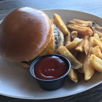 Restaurant 604 - Kids cheeseburger - Breakfast & Brunch Near Me - Honolulu, Hawaii Restaurant 604 - Kids cheeseburger - Breakfast & Brunch Near Me - Honolulu, Hawaii