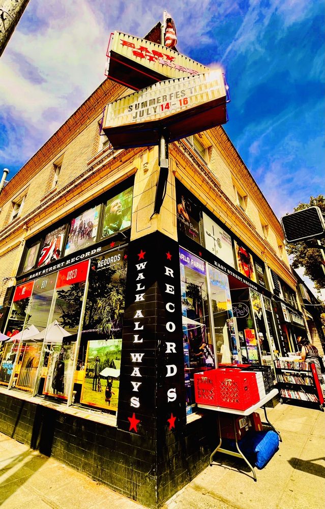 Easy Street Records & Cafe