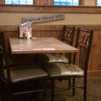 Pizza Ranch - Table and chairs (smaller). There are larger tables for bigger groups. - Pizza Near Me - Casper, Wyoming