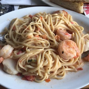 Gulf Drive Cafe - The pan seared shrimp and scallops scampi...where's the sear or scampi? - Seafood Near Me - Bradenton Beach, Florida