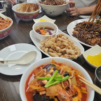 Jin Jja Roo - Jjampong pork combo and two jajamyeong. The value is good - Korean Near Me - Gardena, California