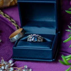 Sohn & McClure Jewelers