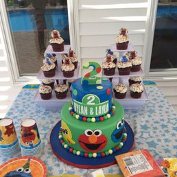 Twins 2nd Birthday cake!