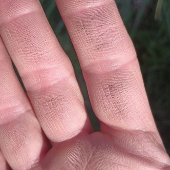 Discount Tire - Dirty hands after mechanic left dirt on steering wheel. - Tires Near Me - Austin, Texas Discount Tire - Dirty hands after mechanic left dirt on steering wheel. - Tires Near Me - Austin, Texas