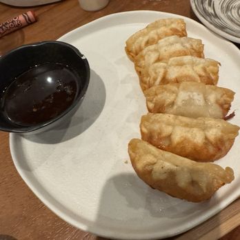 Suram Sushi & Udon - Sushi Bars Near Me - New York, New York