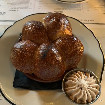 Bar Cecil - Magical bread - Cocktail Bars Near Me - Palm Springs, California
