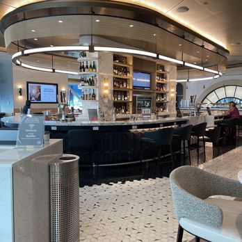 Delta Sky Club - the bar and lounge area - Airport Lounges Near Me Delta Sky Club - the bar and lounge area - Airport Lounges Near Me