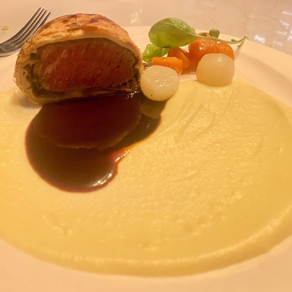 Ramsay's Kitchen - Tasting Menu Beef Wellington - New American Near Me - Las Vegas, Nevada Ramsay's Kitchen - Tasting Menu Beef Wellington - New American Near Me - Las Vegas, Nevada
