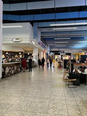 Melbourne Airport by null