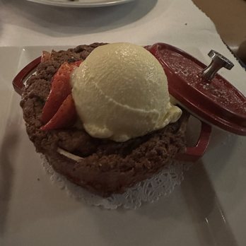 Barrington's - Warm Seasonal Fruit Cobbler - New American Near Me - Charlotte, North Carolina