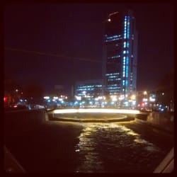 Río Mapocho - Río Mapocho de noche, desde el Teatro El Puente.