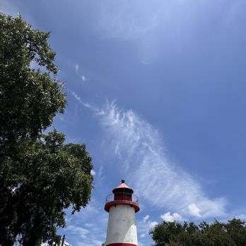 The Lighthouse Restaurant & Lounge - Bars Near Me - Spicewood, Texas
