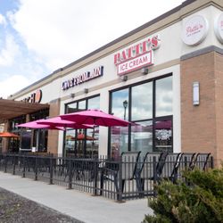 Patti's Ice Cream & Sweet Shoppe - Nothing beats patio season at Patti's!