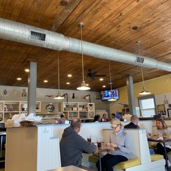 Beach Mountain Diner - Inside