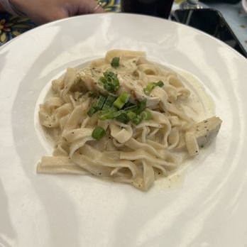 The Dead Fish - Chicken Alfredo - Seafood Near Me - Crockett, California The Dead Fish - Chicken Alfredo - Seafood Near Me - Crockett, California