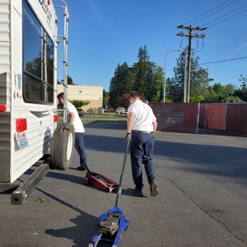 Les Schwab Tire Center - They were quick and professional!! - Tires Near Me - Centralia, Washington