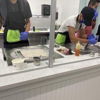 Arctic Spoon - Ice Cream & Frozen Yogurt Near Me - Wheeling, Illinois