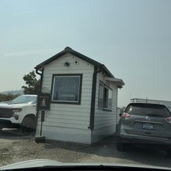 Hot Shots Coffee - Drive thru option