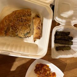 International Food Market & Cafe - Burek, dolma