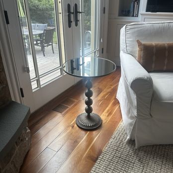 Middleboro Glass - End table - Windows Installation Near Me - Middleboro, Massachusetts