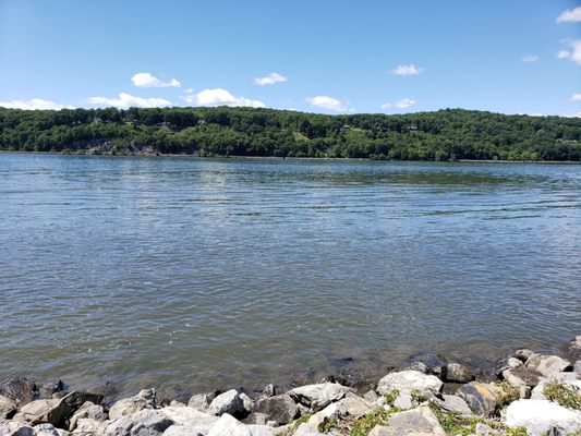 Quiet Cove Riverfront Park by null