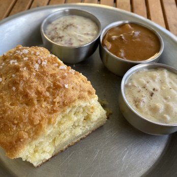 Buford's Biscuits - Biscuit with Gravy Flight - New American Near Me - Leesburg, Virginia