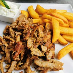 Taverne Alexander's - Gyros mit Pommes