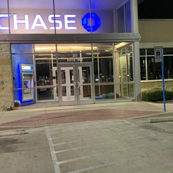 Chase Bank - Harker Heights Police checks and leaves. I won't be able to bank at ATM. Sad - Banks & Credit Unions Near Me - Harker Heights, Texas