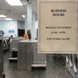 This photo was taken at 6:45p, last wash says 7pm and doors were locked. This photo was taken at 6:45p, last wash says 7pm and doors were locked.