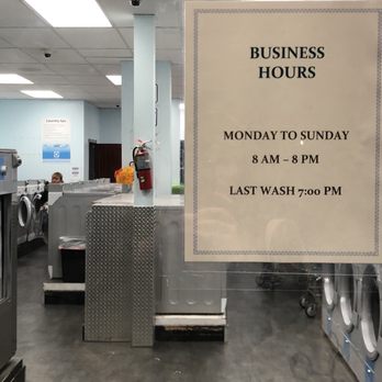 Azul Eco Laundromat - This photo was taken at 6:45p, last wash says 7pm and doors were locked. - Laundromat Near Me - San Francisco, California Azul Eco Laundromat - This photo was taken at 6:45p, last wash says 7pm and doors were locked. - Laundromat Near Me - San Francisco, California