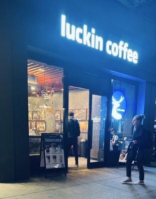 Luckin Coffee by null