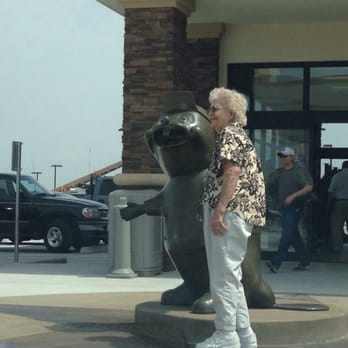 Buc-ee's - Smile with the statue - Gas Stations Near Me - Temple, Texas