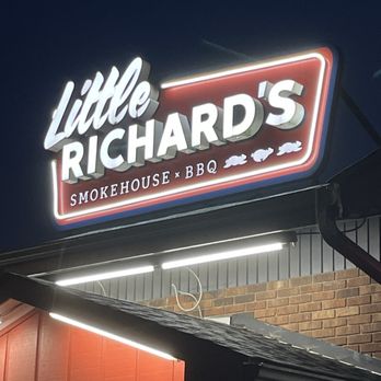 Little Richard's Barbeque - The sign for the restaurant - Barbeque Near Me - Mount Airy, North Carolina