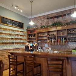 Cabinet Mountain Brewing Company - Nice bar, lots of great draft beers