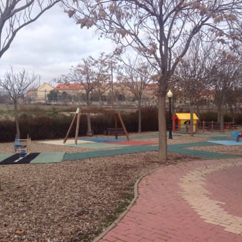 Parque de Oriente - Parks Near Me - María de Huerva, Z