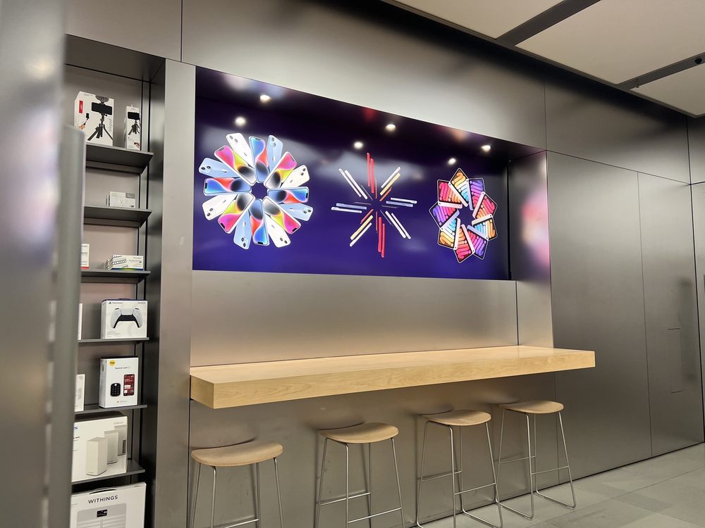 APPLE WILLOWBROOK MALL Updated September 2024 20 Photos & 99