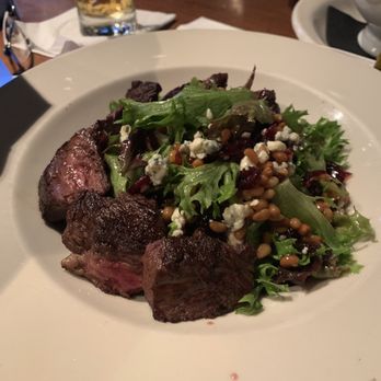 Ulysses - Steak salad - Pubs Near Me - New York, New York