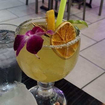 1942 Tacos & Tequila - Margarita on the Rocks - Tacos Near Me - Newell, West Virginia