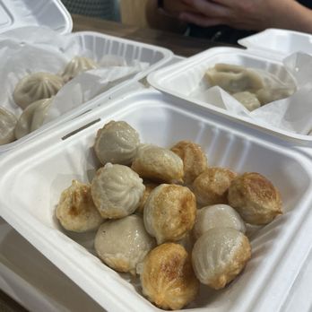 Hero Dumpling - Mini pan fried pork dumplings. - Dim Sum Near Me - Toronto, Ontario Hero Dumpling - Mini pan fried pork dumplings. - Dim Sum Near Me - Toronto, Ontario