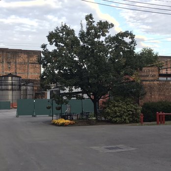 Buffalo Trace Distillery - Buffalo Trace tour - Distilleries Near Me - Frankfort, Kentucky