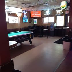 Inn Kahoots - Pool tables
