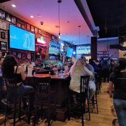 Colony Grill - Bar