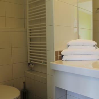 City Motel Soest - WC - Hotels Near Me - Soest, NW