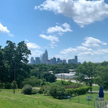 Cordelia Park - Beautiful view of the Charlotte skyline - Parks Near Me - Charlotte, North Carolina