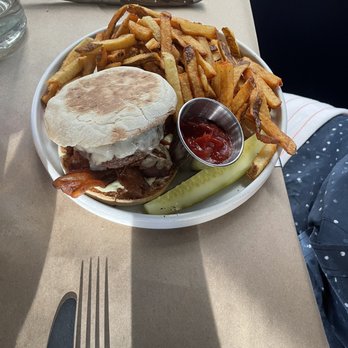 Joseph Leonard - Burger on English Muffin - New American Near Me - New York, New York Joseph Leonard - Burger on English Muffin - New American Near Me - New York, New York